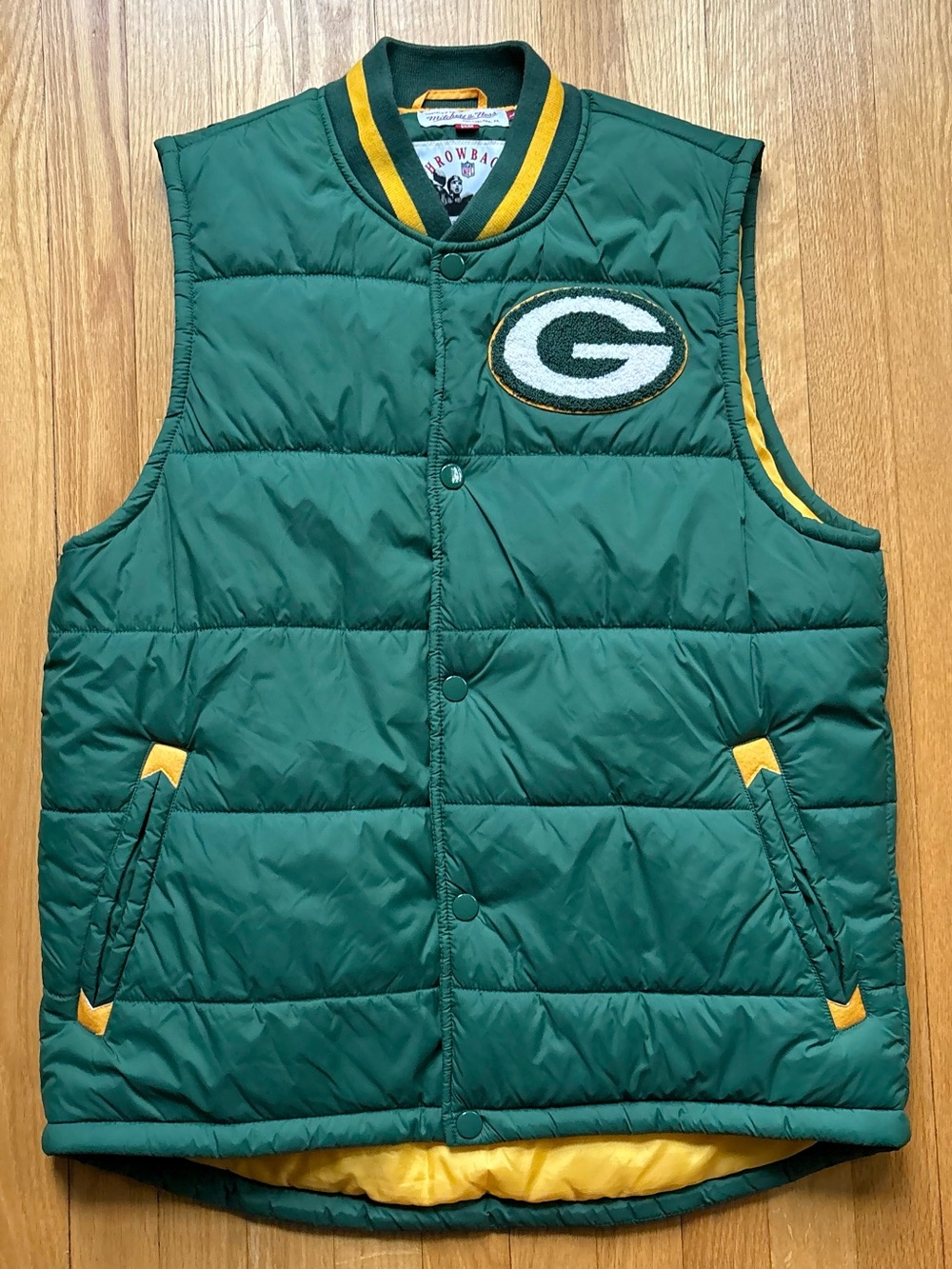 Green Bay Packers Mitchell & Ness Throwbacks Men’s Full Button Vest Large Green